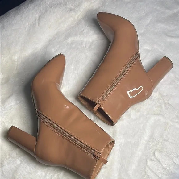 New- Top Moda-shiny patent tan ankle booties- 10 - Picture 6 of 8